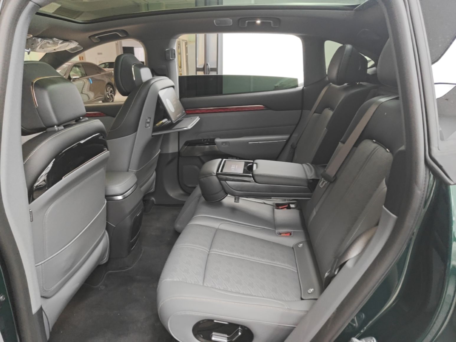 Zeekr 7X 2025 100 kWh Long-Range Rear-Wheel Drive with Intelligent Driving Features — снимка 20