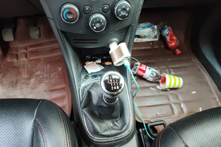 Used Chevrolet Trax 2016 1.4T Manual Two-Wheel Drive Comfort Version with Sunroof