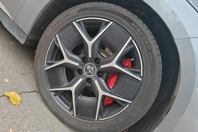 Used BYD Han 2022 EV Genesis Edition 715KM Front-Wheel-Drive Prestige Model Right Front Wheel Hub