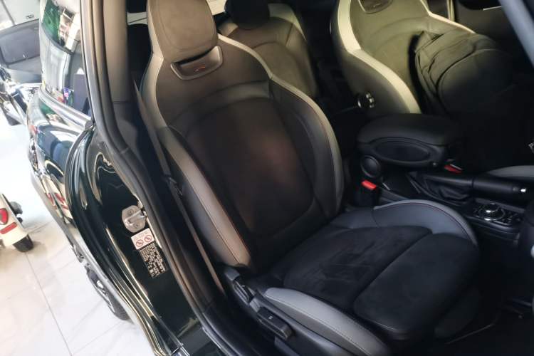 Used MINI JCW 2022 2.0T JOHN COOPER WORKS ALL-IN
