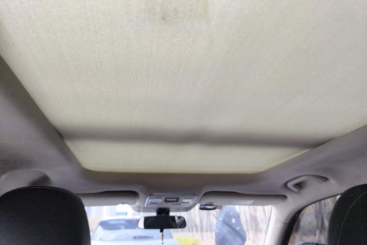 Used Geely Auto Emgrand X7 Sport 2018 1.8TD Automatic Two-Wheel Drive ZhiZun Model with 4G Connectivity
