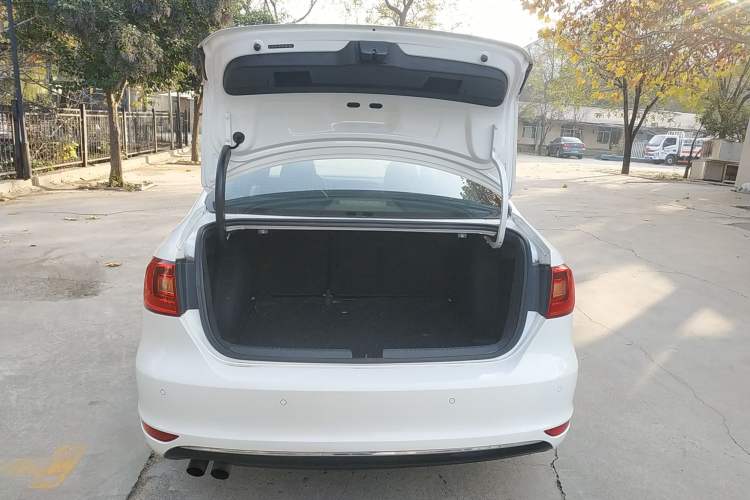 Used Volkswagen Sagitar 2014 1.4TSI BlueMotion Edition
