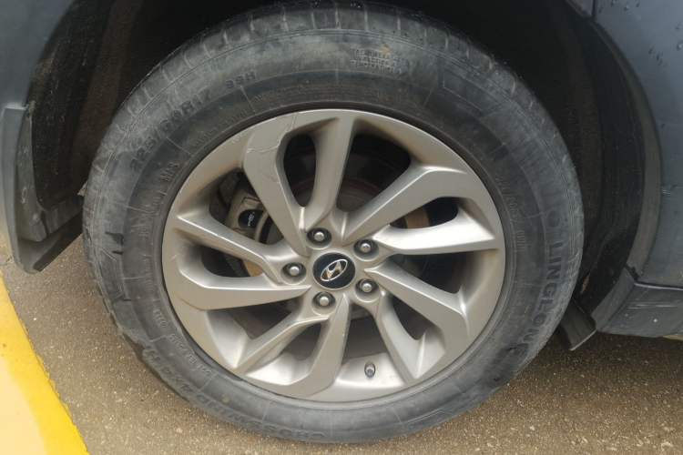 Used Hyundai Tucson 2015 1.6T Dual-Clutch Two-Wheel-Drive Smart Model
