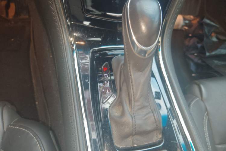 Used Cadillac ATS-L 2017 28T Fashion Edition
