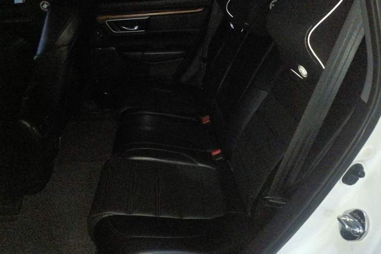 Used Honda CR-V 2017 240TURBO CVT Front-Wheel Drive Fashion Edition