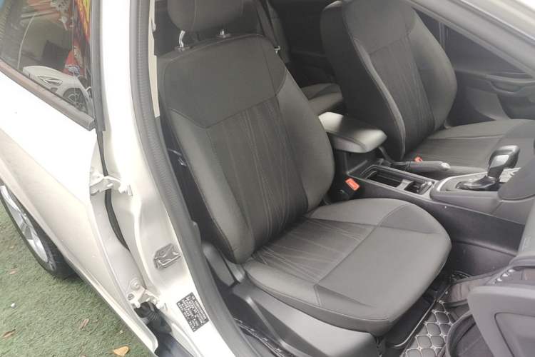 Used Ford Focus 2015 Hatchback 1.6L Automatic Comfort Model