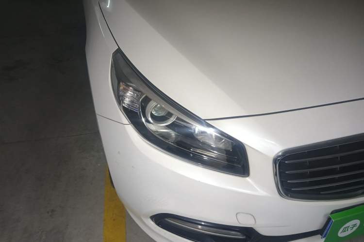 Used Kia K4 2015 1.8L Automatic DLX Special Right Front Headlight