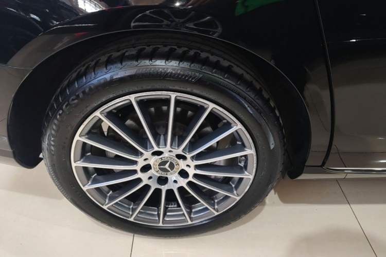 Used Mercedes-Benz E-Class 2022 E 260 L
