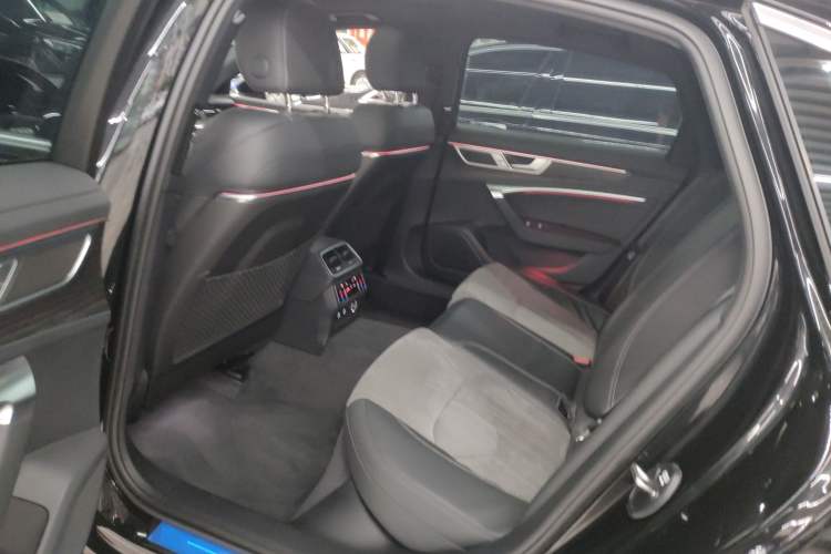 Used Audi A6L 2024 45 TFSI quattro Prestige Dynamic Edition
