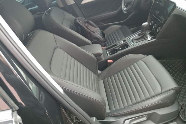 Used Volkswagen Magotan 2024 2 Million Units of Zhongxiang Version 280TSI DSG Comfort Edition