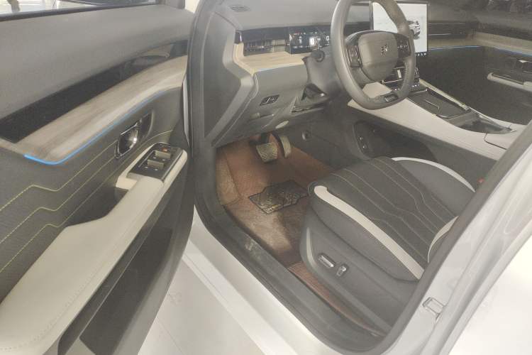 Used JETOUR Shanhai Shanhai L6 2024 1.5TD DHT MAX