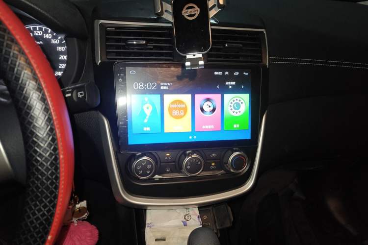 Used Nissan Tiida 2016 1.6L CVT Cool Dynamic Edition