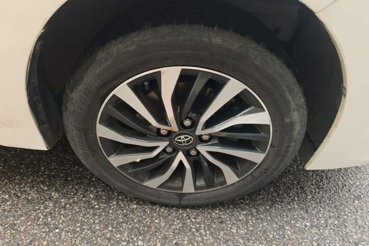 Used Toyota Corolla Hybrid E+ 2020 1.8L E-CVT Comfort Edition Right Front Wheel Hub
