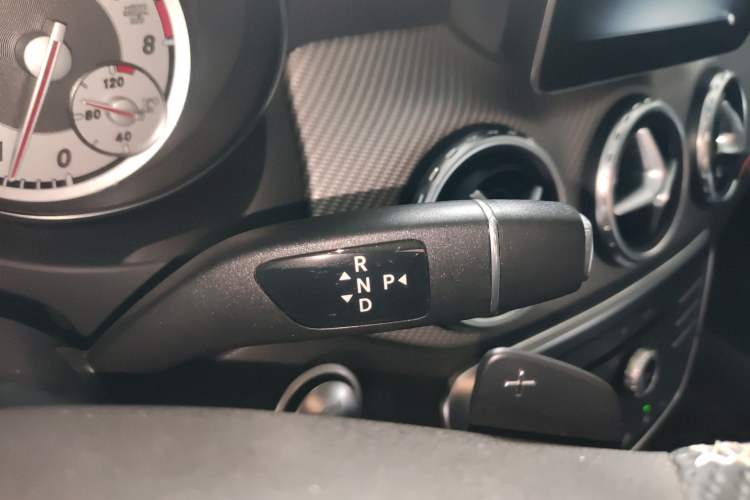 Used Mercedes-Benz GLA 2016 GLA 200 Fashion Model