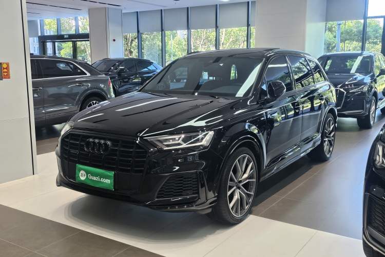 Used Audi Q7 2023 55 TFSI quattro S line Ice and Snow Sports Edition