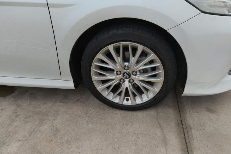 Used Toyota Camry 2018 2.5G Luxury Edition Right Front Wheel Hub