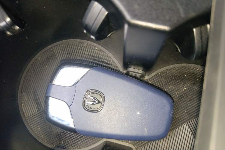 Used CHANGAN CS75 PLUS 2024 3rd Generation Champion Edition 1.5T Intelligent Drive Dynamic Model