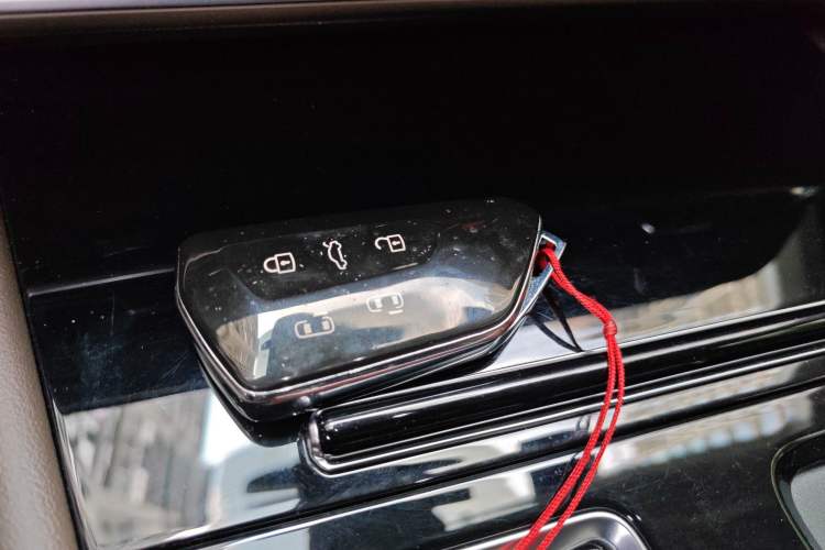 Used Volkswagen Viloran 2022 330TSI Luxury Edition Vehicle Key