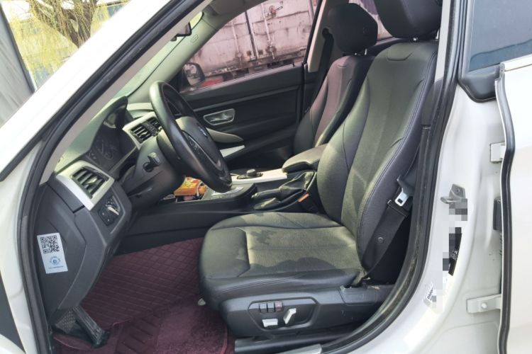 Used BMW 3 Series GT 2016 320i Fashion Model
