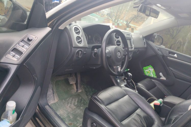 Used Volkswagen Tiguan 2016 300TSI Automatic All-Wheel Drive Luxury Edition Driver Seat