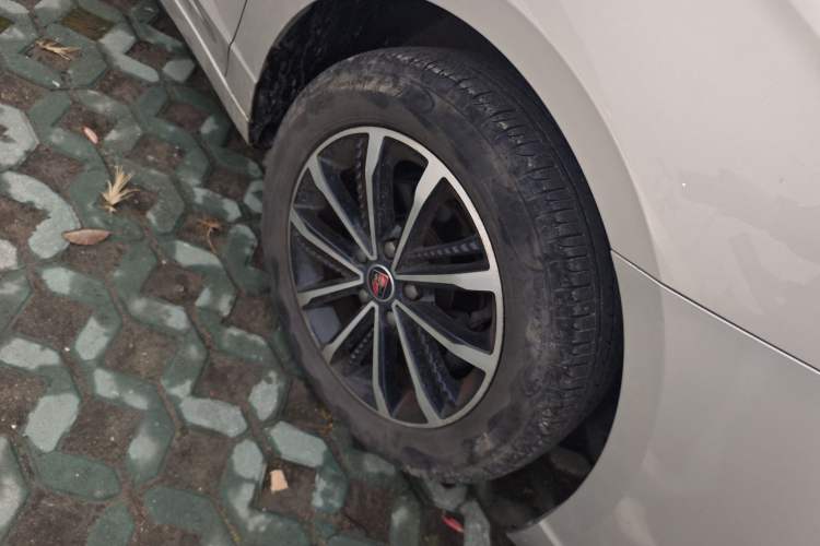 Used Roewe i5 2020 1.5L Manual 4G Connect Leehao Flagship Edition