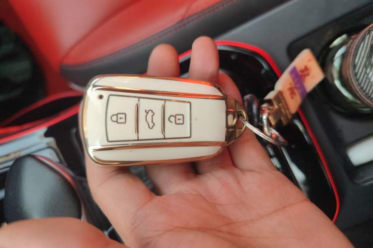 Used Dongfeng Aeolus Yixuan 2021 230T Automatic Hunter Edition Interior 1