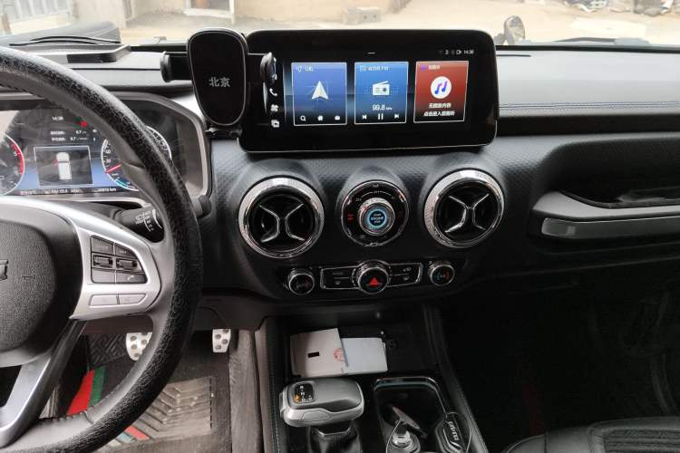 Used BAIC Off-Road BJ40 2023 2.0D Automatic Four-Wheel Drive Blade Hero Edition Adventurer Type (with Front and Rear Electronic Locks)