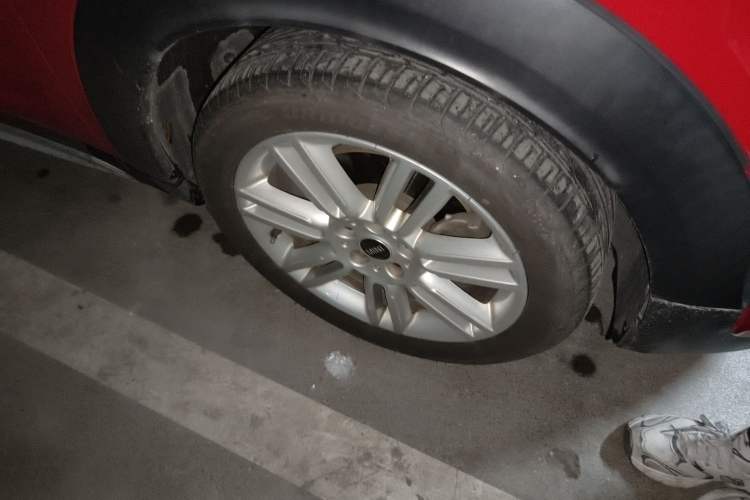 Used MINI Countryman 2017 1.5T COOPER ALL4 Traveler Right Front Wheel Hub