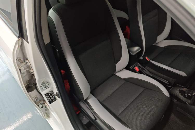 Used Toyota YARiS L Zhi Xuan 2020 1.5L CVT Leading Edition Right Front Seat