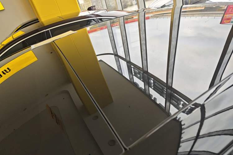 Used Avatr 12 2025 Ultra Extended-Range Edition Roof