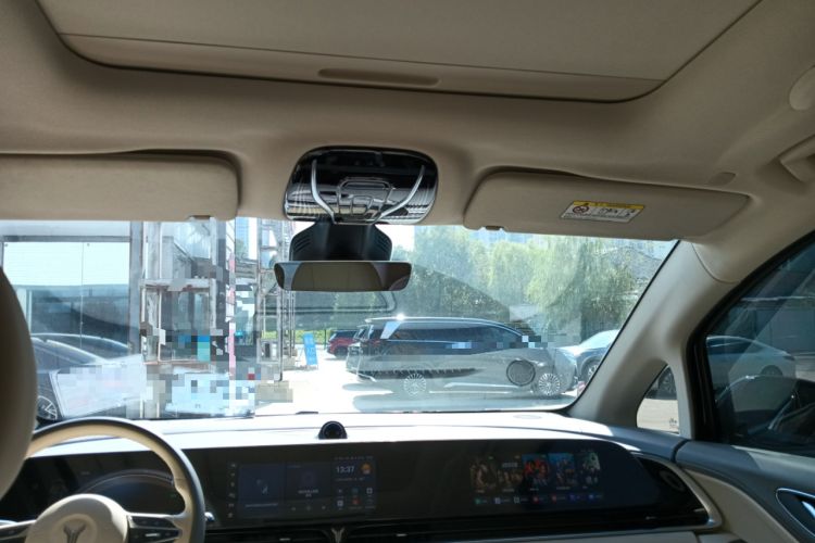 Used VOYAH Dream 2022 0-Emission Version Range of 475 km Headliner