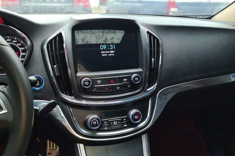 Used Baojun 560 2016 1.8L Manual Luxury Edition
