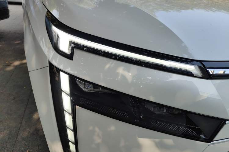 Used GAC Trumpchi E8 2024 Honor Series 2.0L Honor Edition