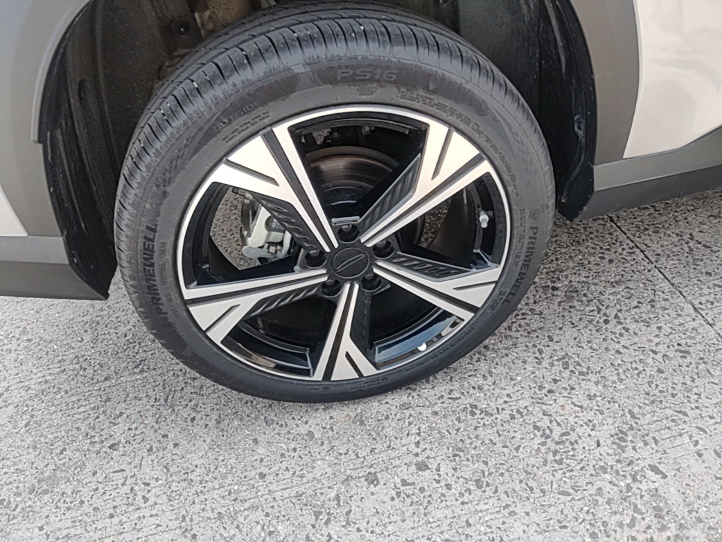 Geely Auto Emgrand X7 Sport 2026 Model 1.5TD Beloved — снимка 11