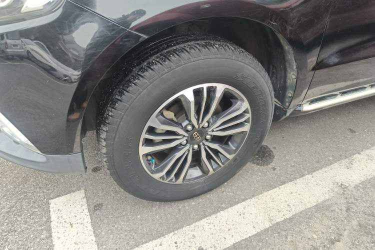 Used Geely Auto Vision X6 2016 1.3T CVT Flagship Model
