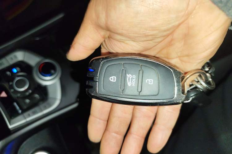 Used Hyundai Elantra (5th Generation / Langdong) 2016 1.6L Manual Luxury Model