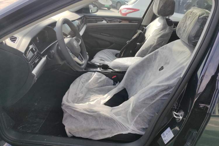 Used Volkswagen Passat 2026 Model, Outstanding 380TSI Longteng Edition
