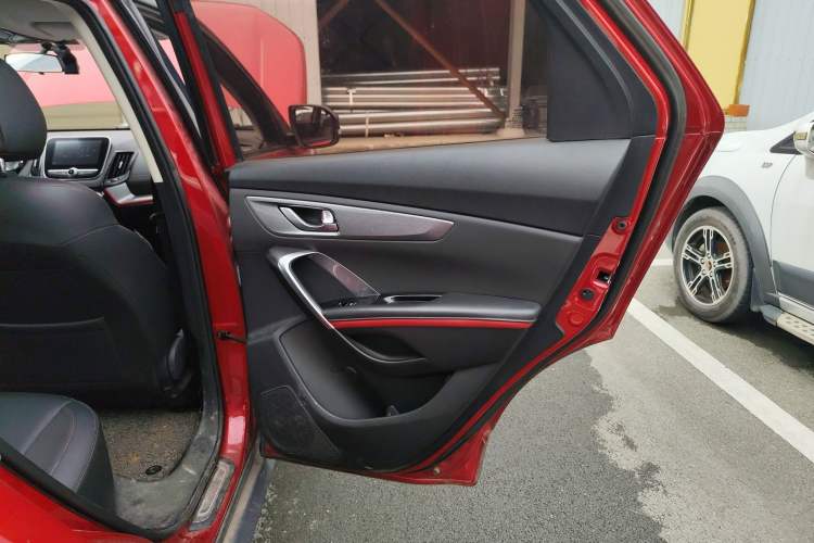 Used Changan CS55 2018 1.5T Automatic Colorful Edition China V Standard