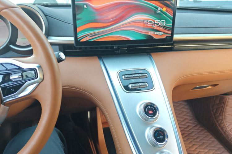 Used ORA Lightning Cat 2022 555 km Luxury Edition