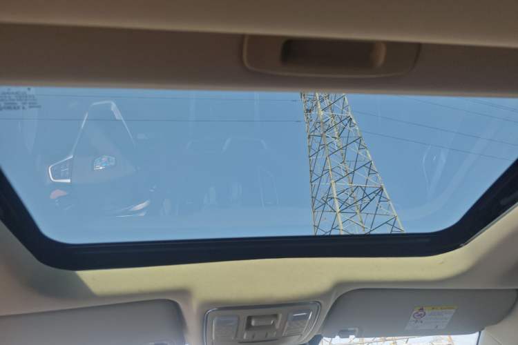 Used Geely Auto Vision X6 2019 1.4T CVT 4G Connected Luxury Version China VI Standard Headliner