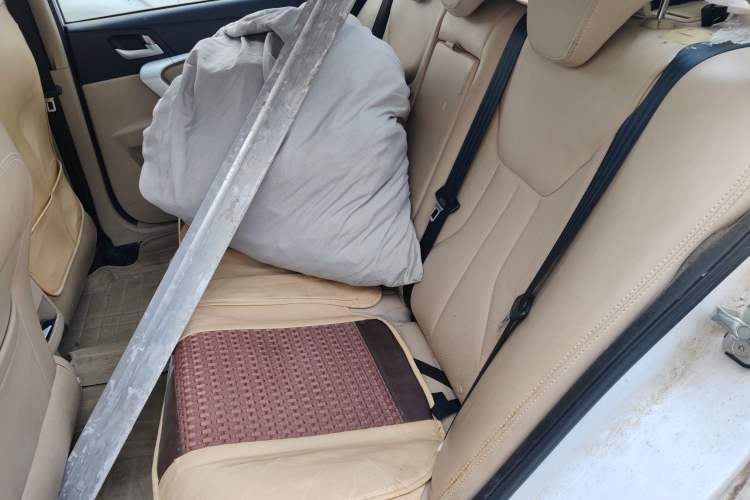 Used Geely Auto Emgrand 2016 Sedan 1.5L Manual Luxury Model