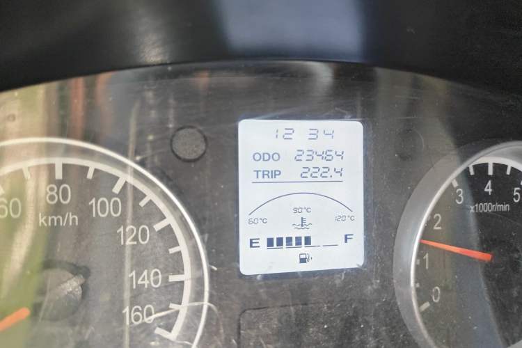 Used Jinbei Hiace X30 2023 1.5L Super-Enjoyment Van 2/5 Seats Non-Air-Conditioned Version SWC15M