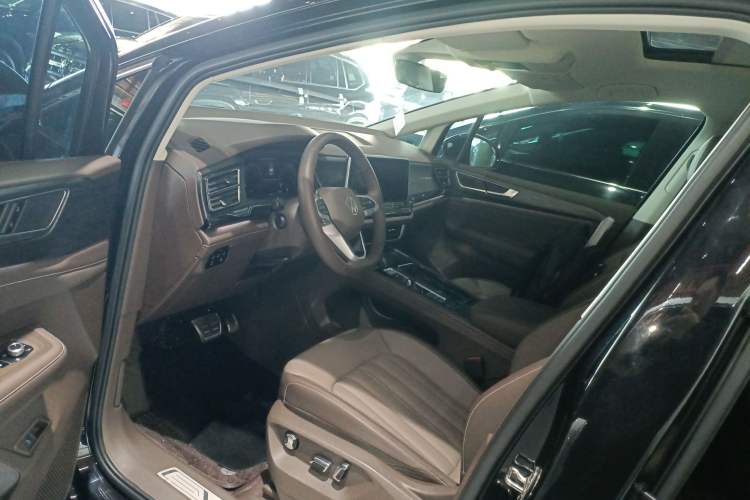 Used Volkswagen Viloran 2024 380TSI Luxury Edition Driver Seat