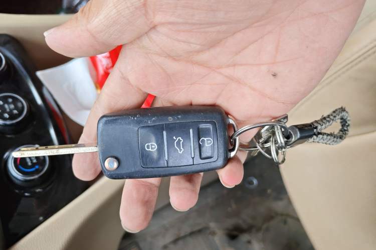 Used Baojun 730 2016 1.5L Manual Luxury Edition 7 Seats Vehicle Key