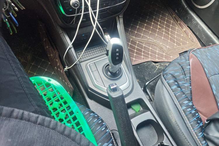 Used JAC Group iEVA50 2018 Luxury Model Gear Lever