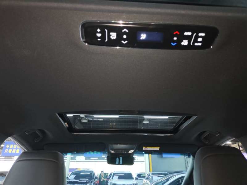Used Honda Elysion 2024 2.0L eHEV Ultimate Edition — 18