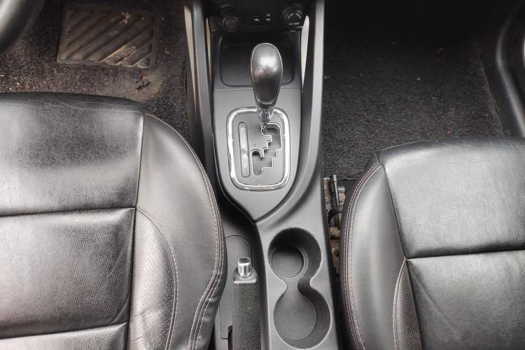 Used Changan CS35 2014 1.6L Automatic Luxury Model China IV Standard