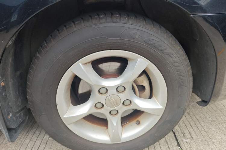 Used Geely Auto Classic Emgrand 2013 Sedan 1.5L Manual Entry-Level Model Right Front Wheel Hub