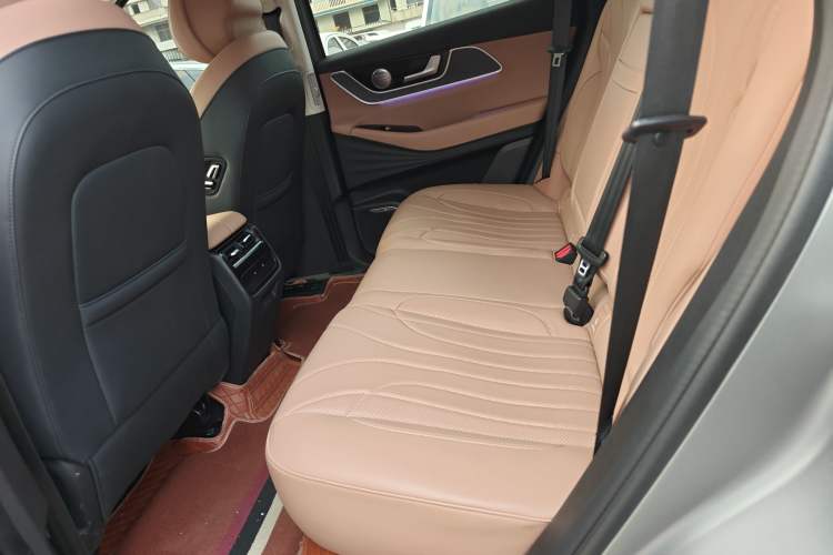 Used Chery Tiggo 8 L 2024 2.0T Two-Wheel Drive Prestige Version 5 Seats