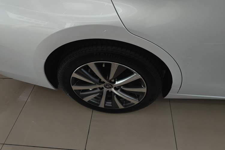 Used Lexus ES 2020 200 Excellence Edition